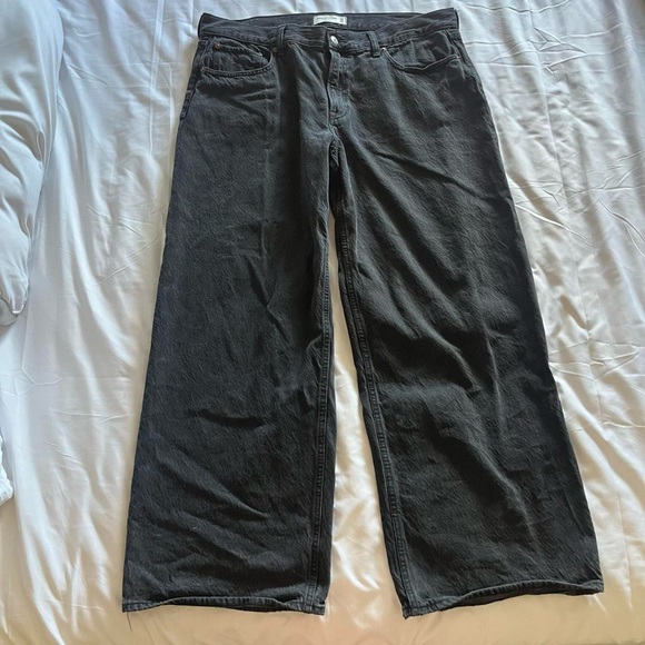 Abercrombie Low Rise Ultra Loose Jean - Picture 4 of 7